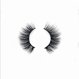 False Eyelash (Sammi)
